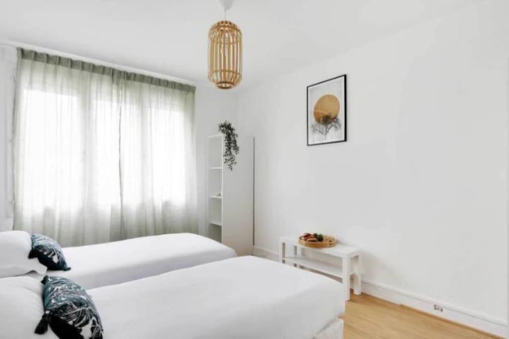 Superbe Appartement Lumineux Et Calme Сент-Уен Екстериор снимка